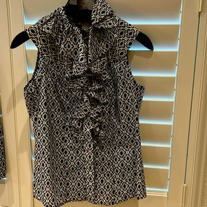 Eccoci cute black and white top. Matching skirt sold separately